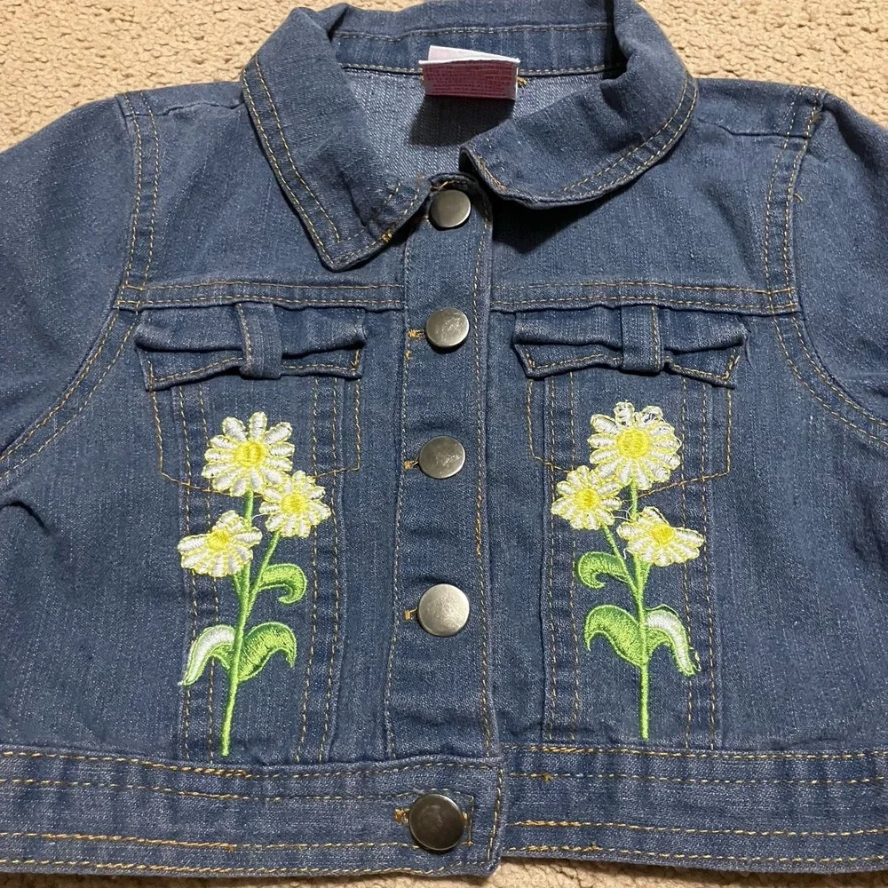 Nannette Kids Floral‎ Embroidered Denim Jacket Girl's Size 5
